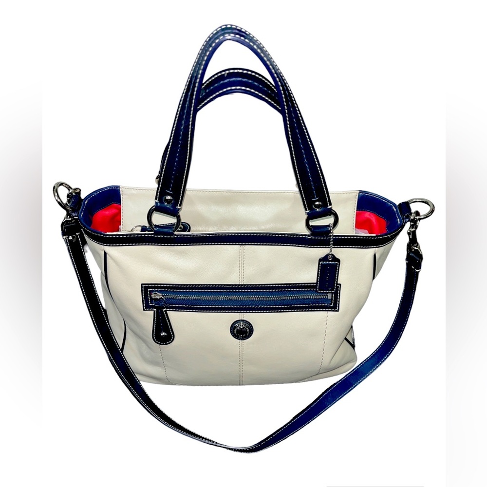 Coach Laura North South Tote 👜